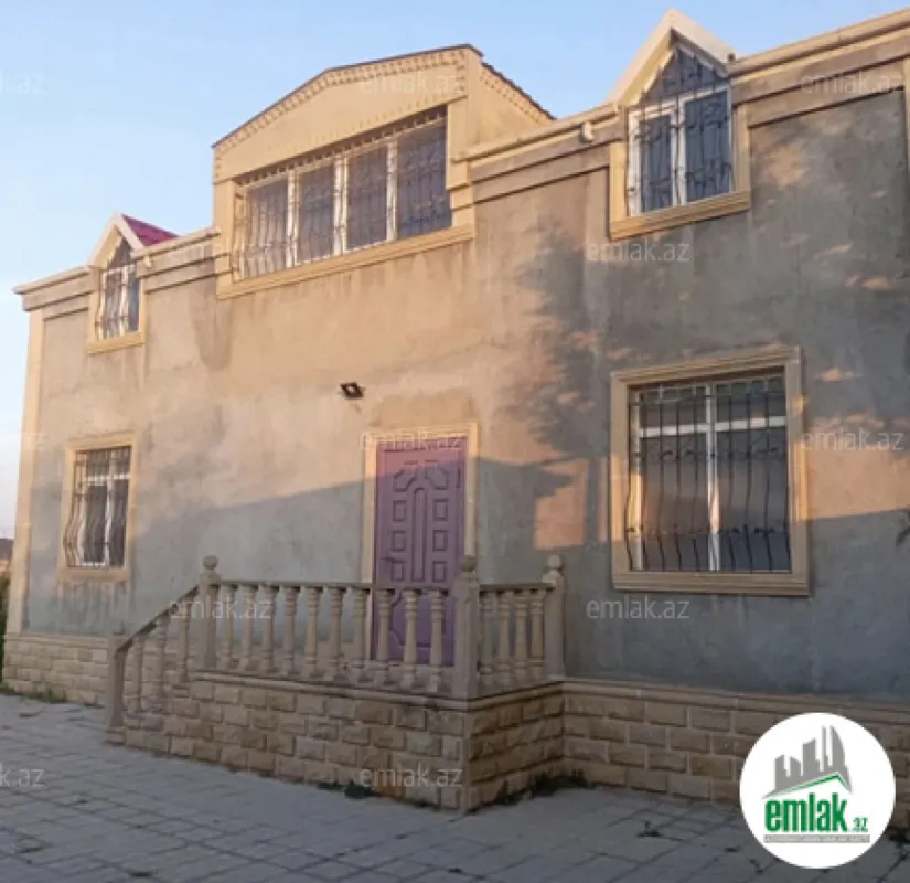 Satılır 6 otaqlı mənzil 6 m²