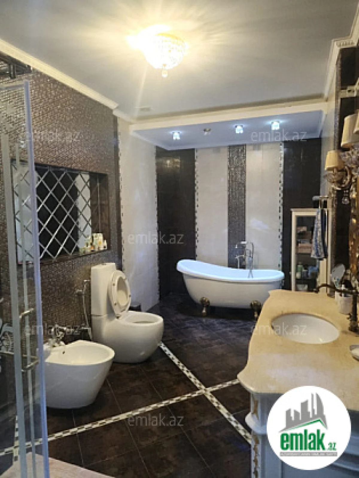 Satılır 5 otaqlı yeni tikili 320 m²