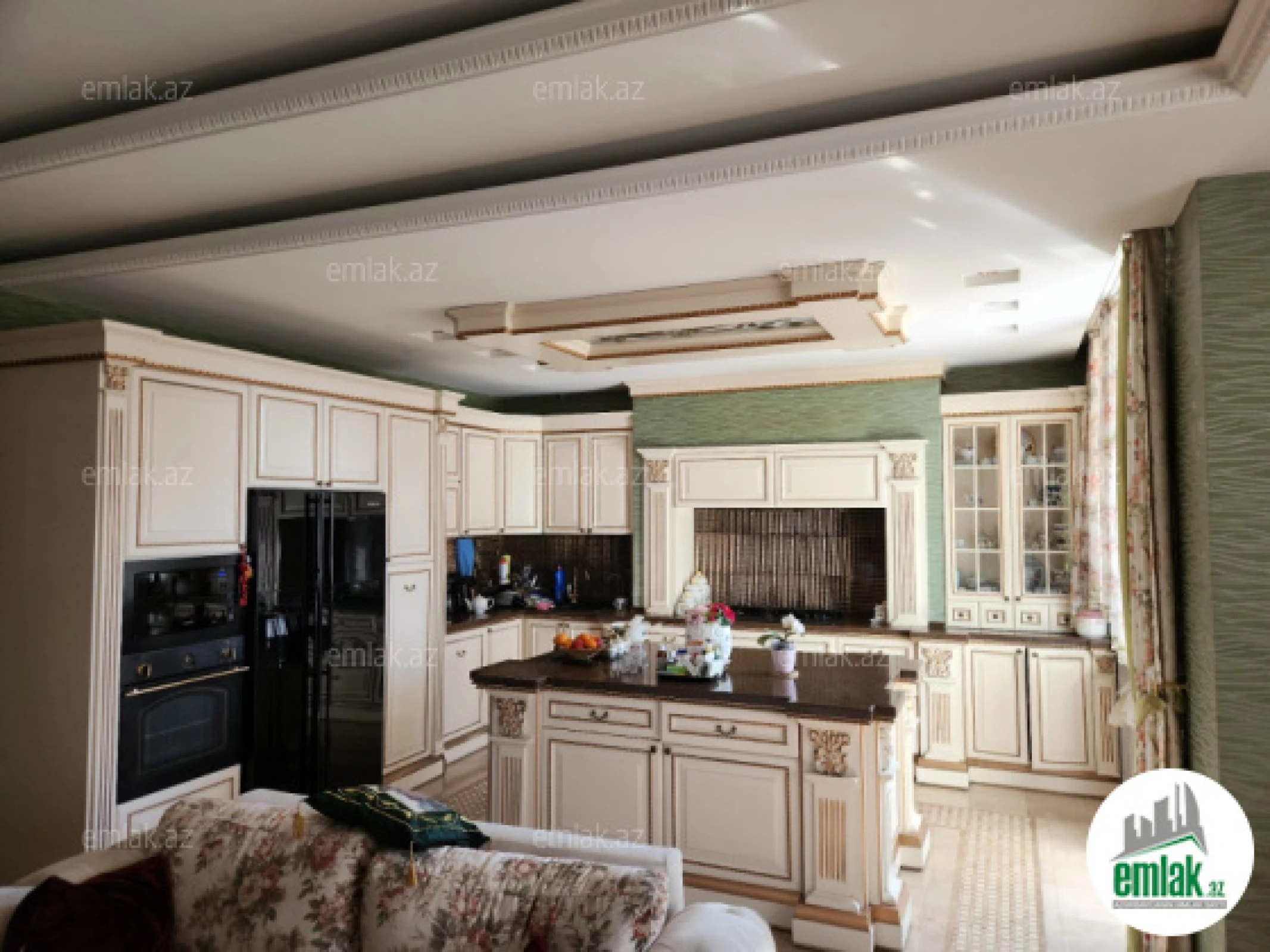 Satılır 5 otaqlı yeni tikili 320 m²