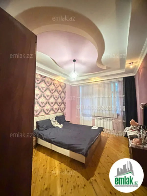 Satılır 3 otaqlı yeni tikili 120 m²