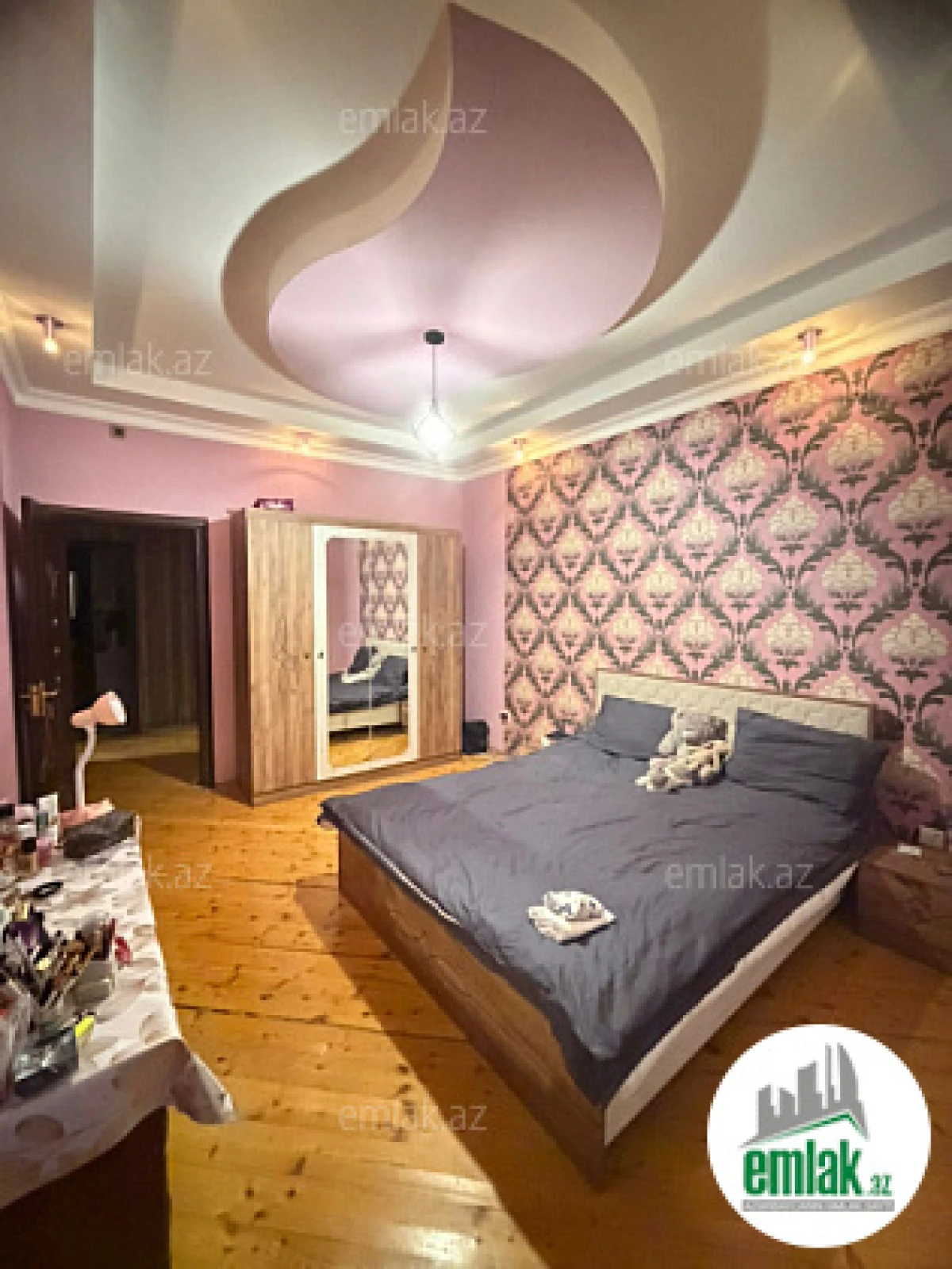 Satılır 3 otaqlı yeni tikili 120 m²