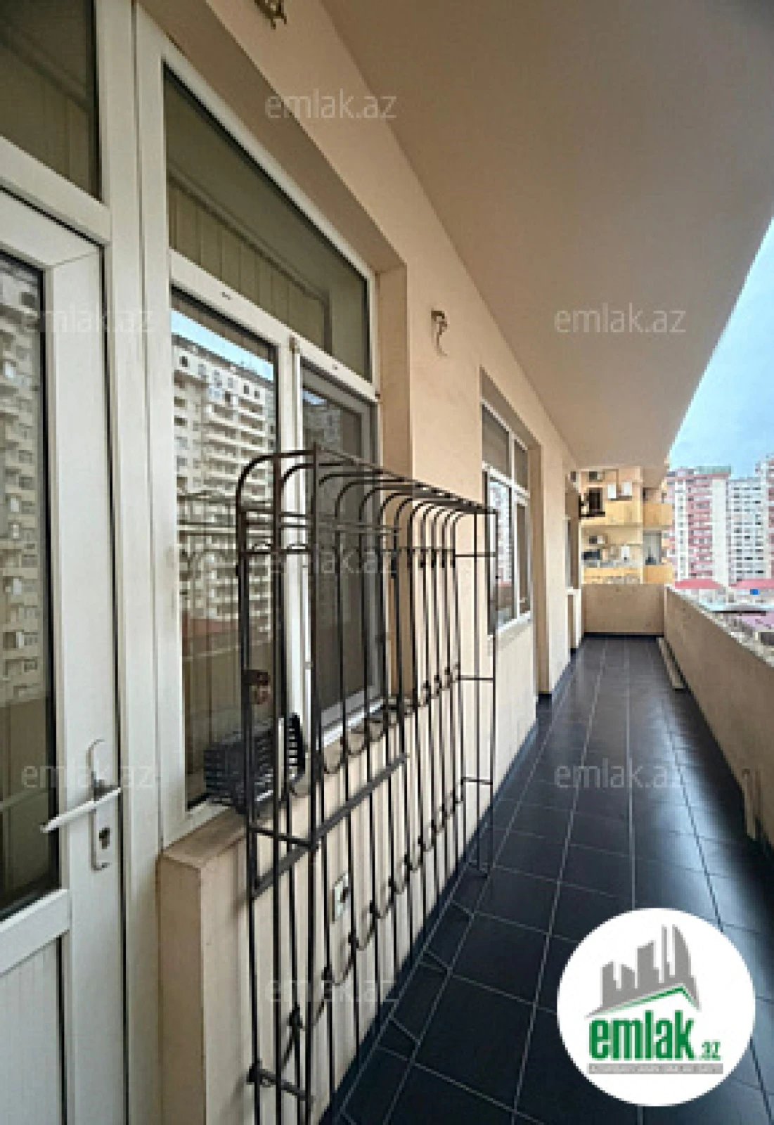 Satılır 3 otaqlı yeni tikili 120 m²