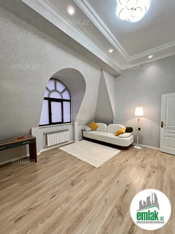 Satılır 2 otaqlı yeni tikili 72.8 m²