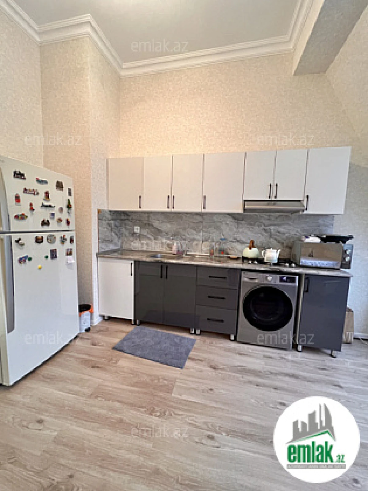 Satılır 2 otaqlı yeni tikili 72.8 m²