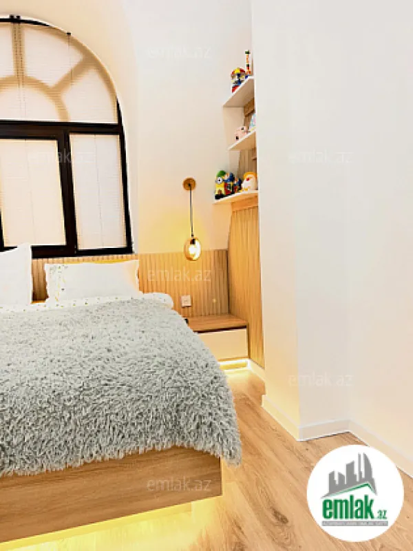 Satılır 2 otaqlı yeni tikili 72.8 m²