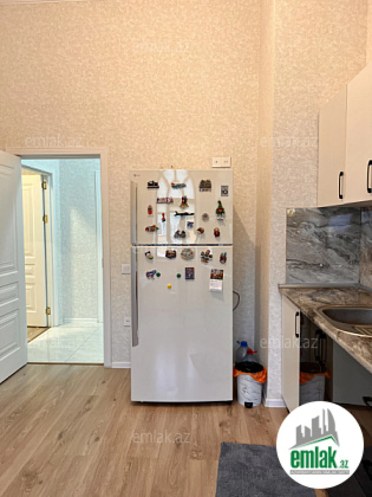 Satılır 2 otaqlı yeni tikili 72.8 m²