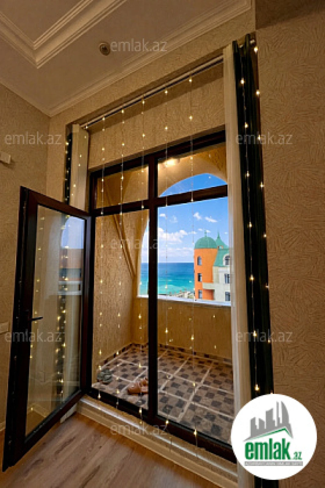 Satılır 2 otaqlı yeni tikili 72.8 m²