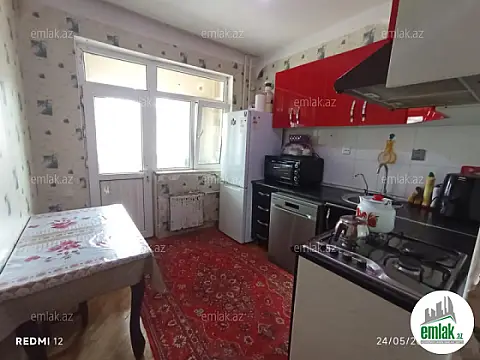 Satılır 4 otaqlı köhnə tikili 99 m²