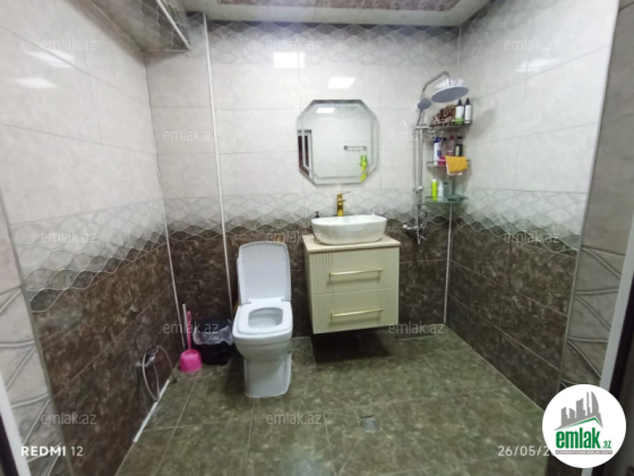 Satılır 4 otaqlı köhnə tikili 99 m²