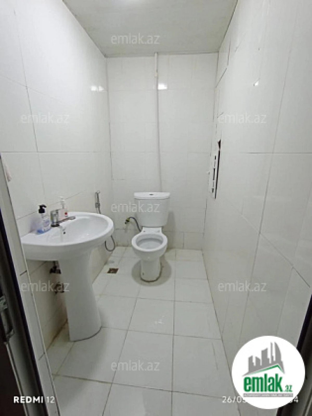 Satılır 4 otaqlı köhnə tikili 99 m²