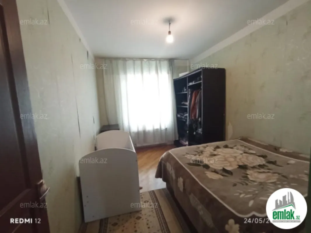 Satılır 4 otaqlı köhnə tikili 99 m²