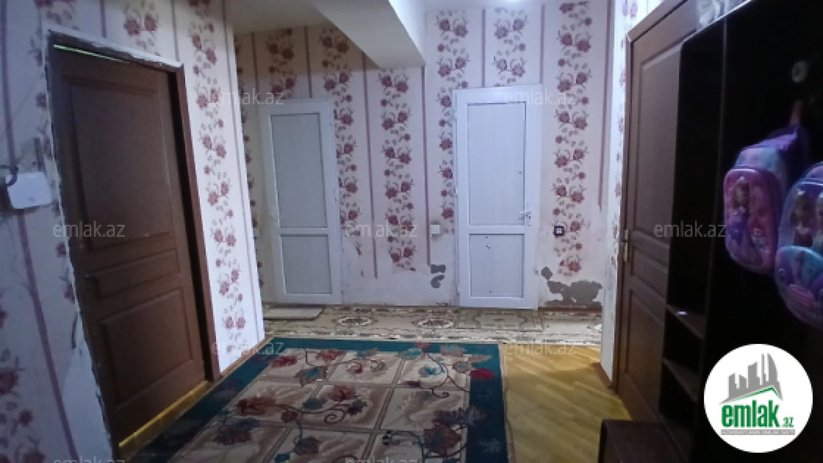 Satılır 4 otaqlı köhnə tikili 99 m²