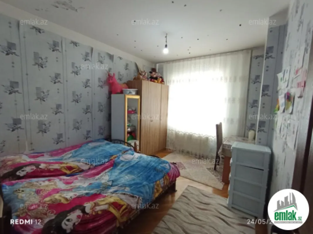 Satılır 4 otaqlı köhnə tikili 99 m²