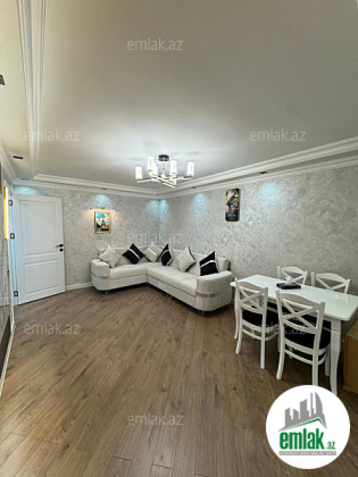 Satılır 2 otaqlı köhnə tikili 35 m²