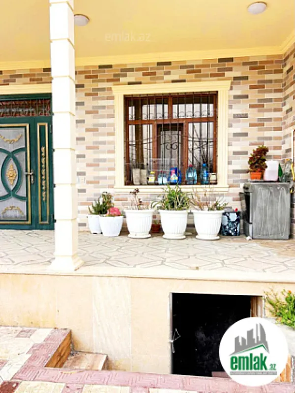 Satılır 6 otaqlı həyət evi 250 m²