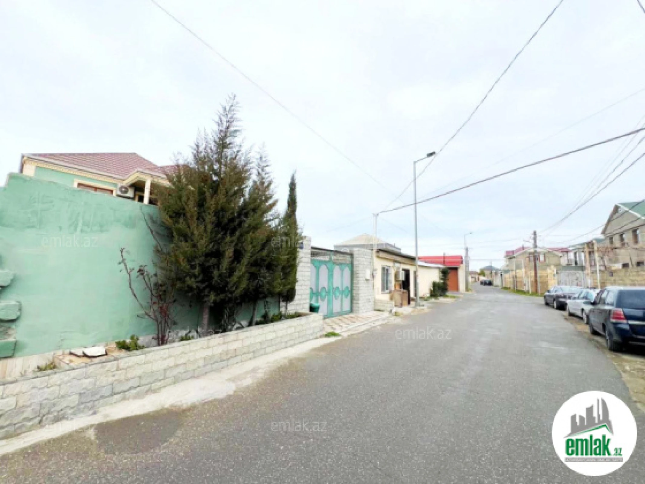 Satılır 6 otaqlı həyət evi 250 m²