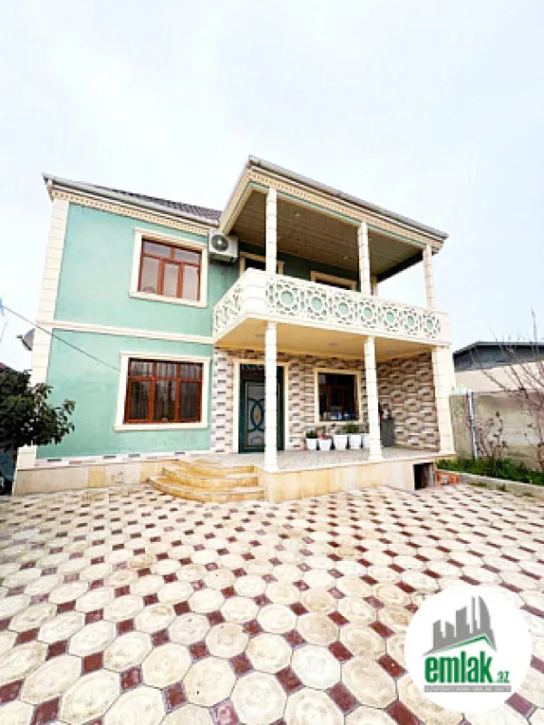 Satılır 6 otaqlı həyət evi 250 m²