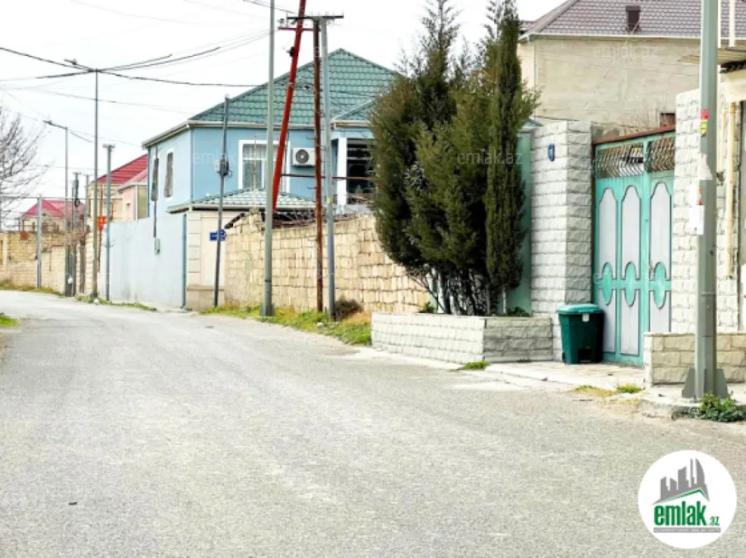 Satılır 6 otaqlı həyət evi 250 m²
