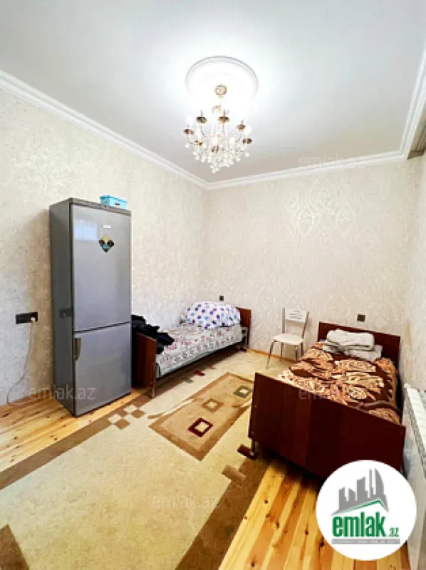 Satılır 6 otaqlı həyət evi 250 m²