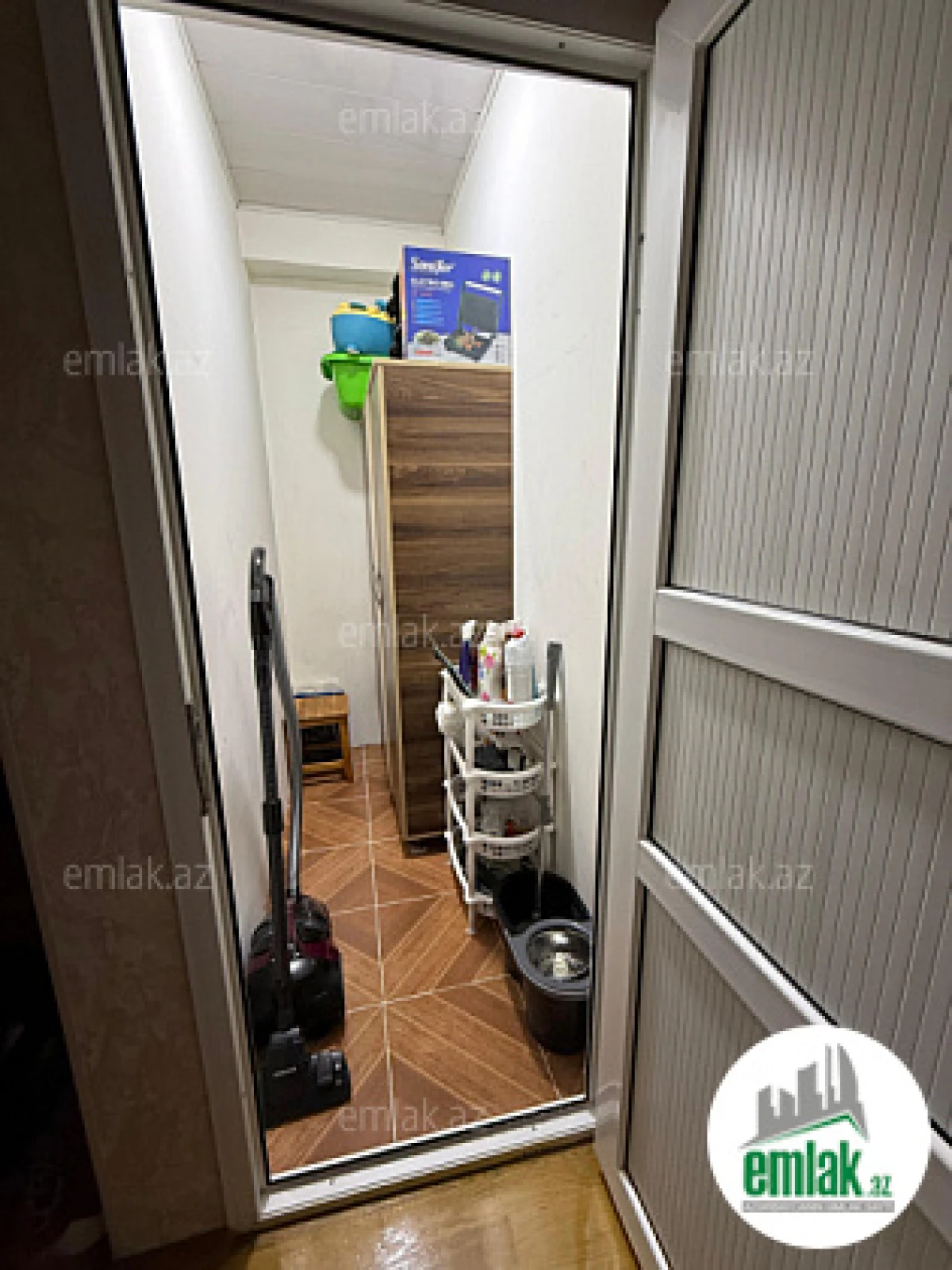 Satılır 2 otaqlı yeni tikili 100 m²