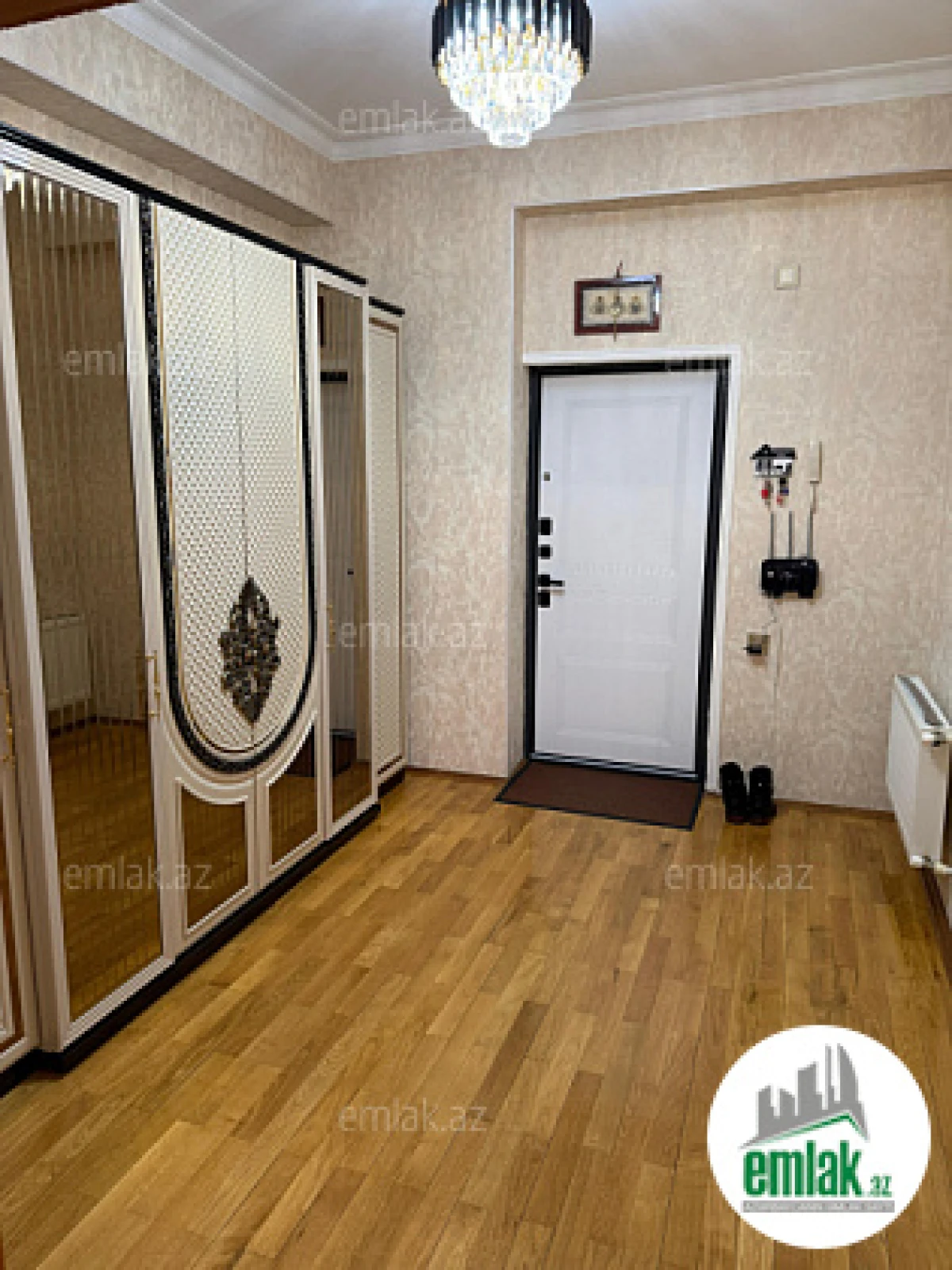 Satılır 2 otaqlı yeni tikili 100 m²