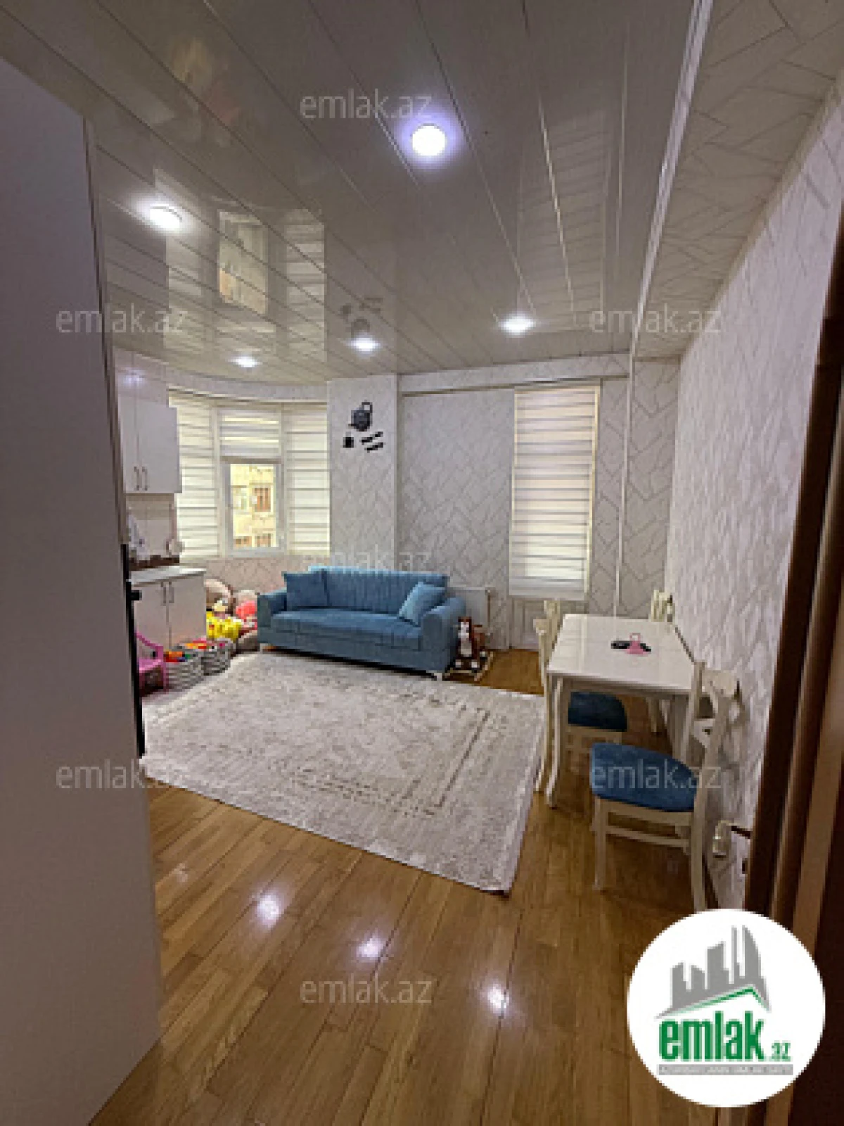 Satılır 2 otaqlı yeni tikili 100 m²