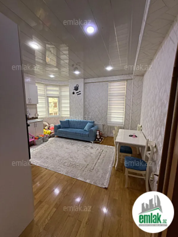 Satılır 2 otaqlı yeni tikili 100 m²