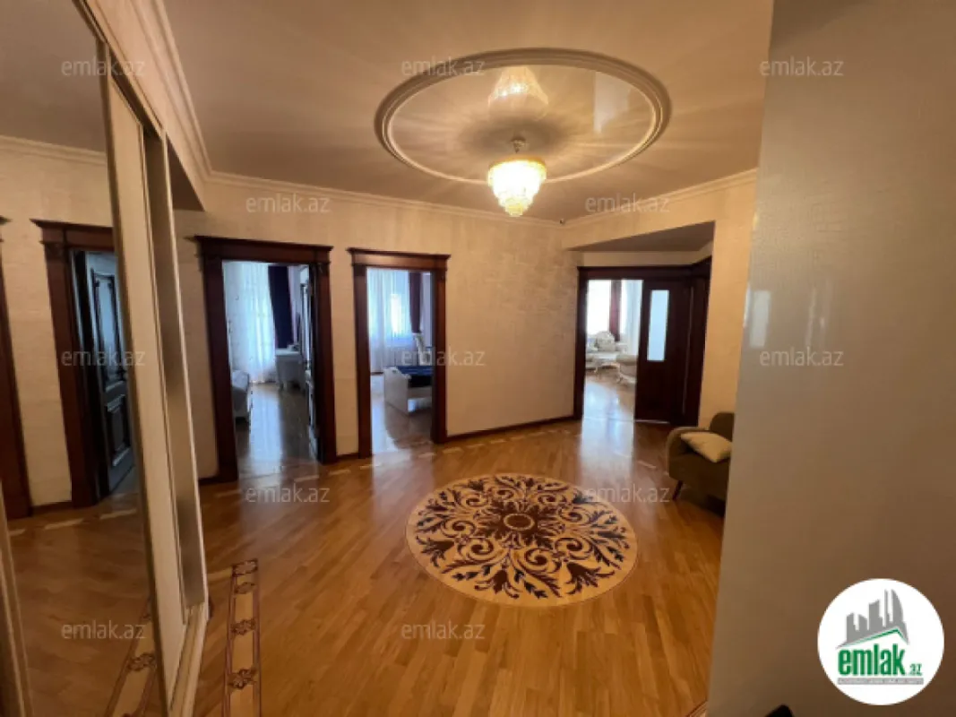 Satılır 4 otaqlı yeni tikili 192 m²