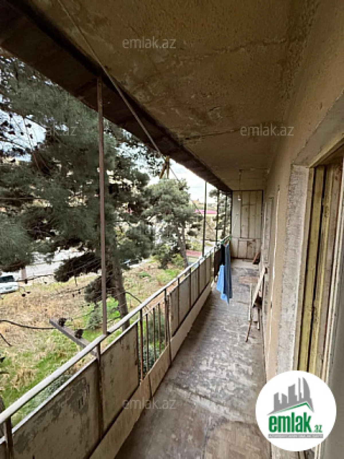 Satılır 4 otaqlı köhnə tikili 100 m²