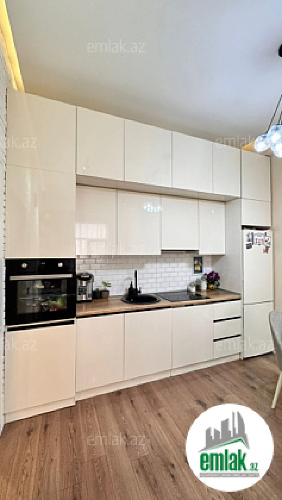 Satılır 2 otaqlı yeni tikili 55 m²