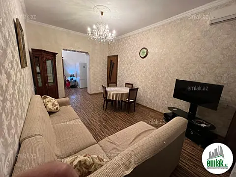 Satılır 3 otaqlı köhnə tikili 90 m² — Bakı, 2-ci mikrorayon 3 otaq 90.00 m²