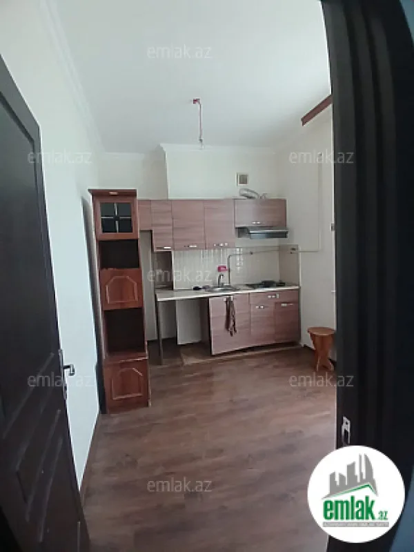 Satılır 3 otaqlı yeni tikili 75 m²