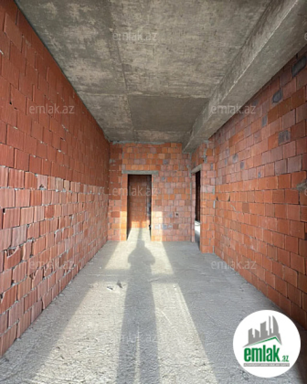 Satılır 3 otaqlı yeni tikili 140 m²