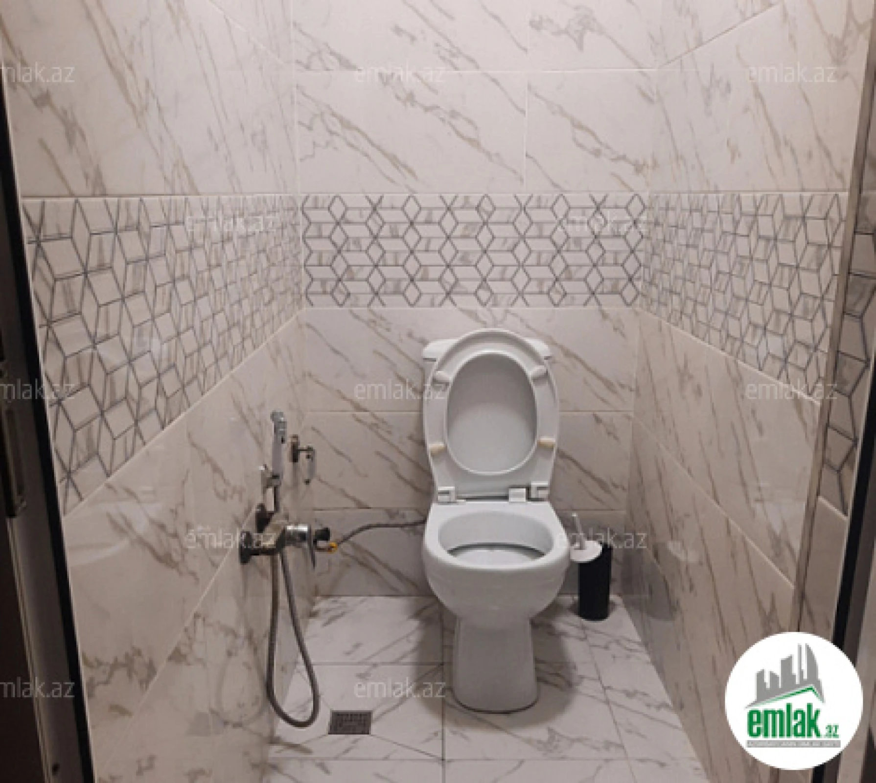 Satılır 4 otaqlı həyət evi 120 m²