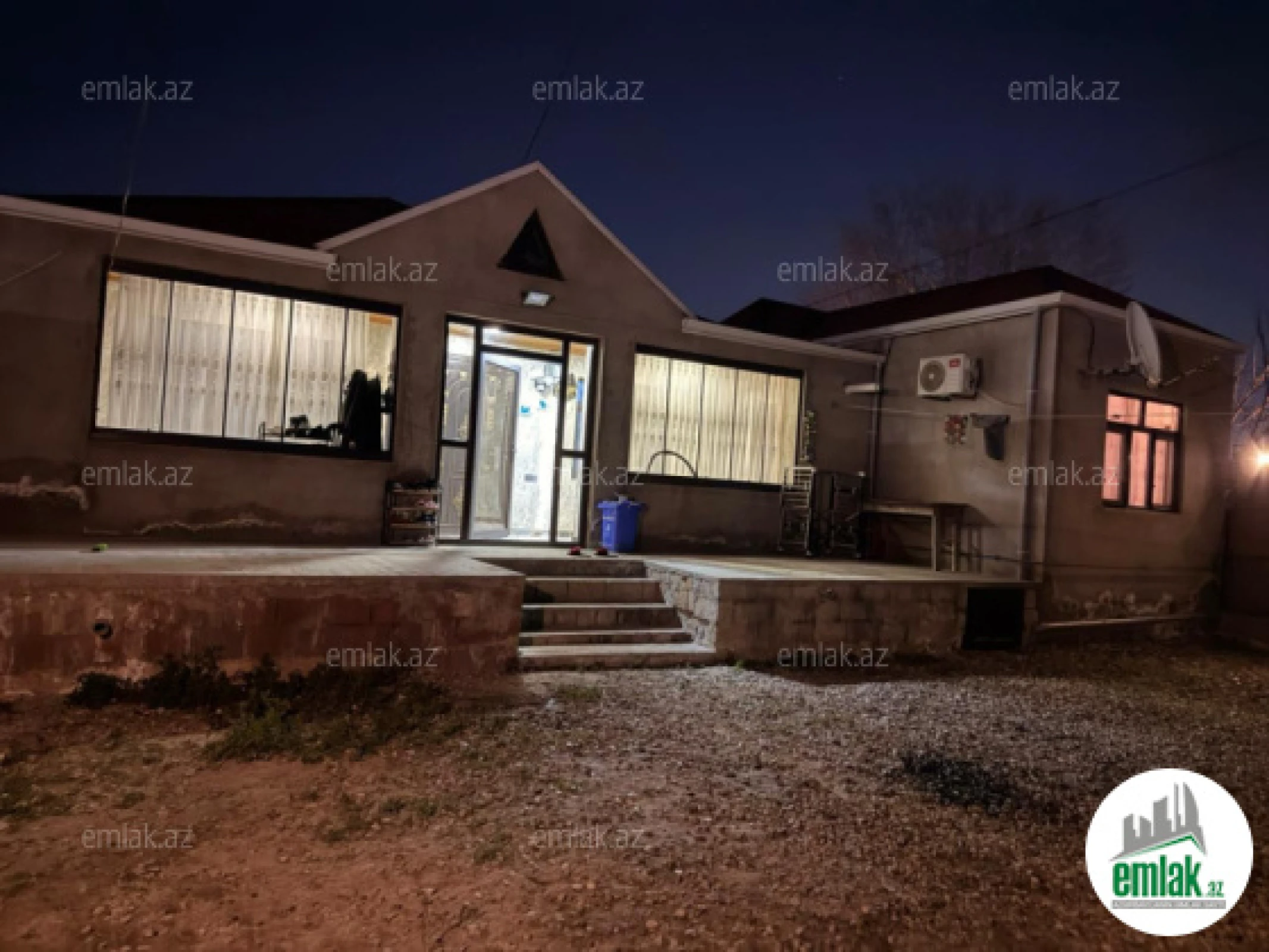 Satılır 4 otaqlı həyət evi 105 m²