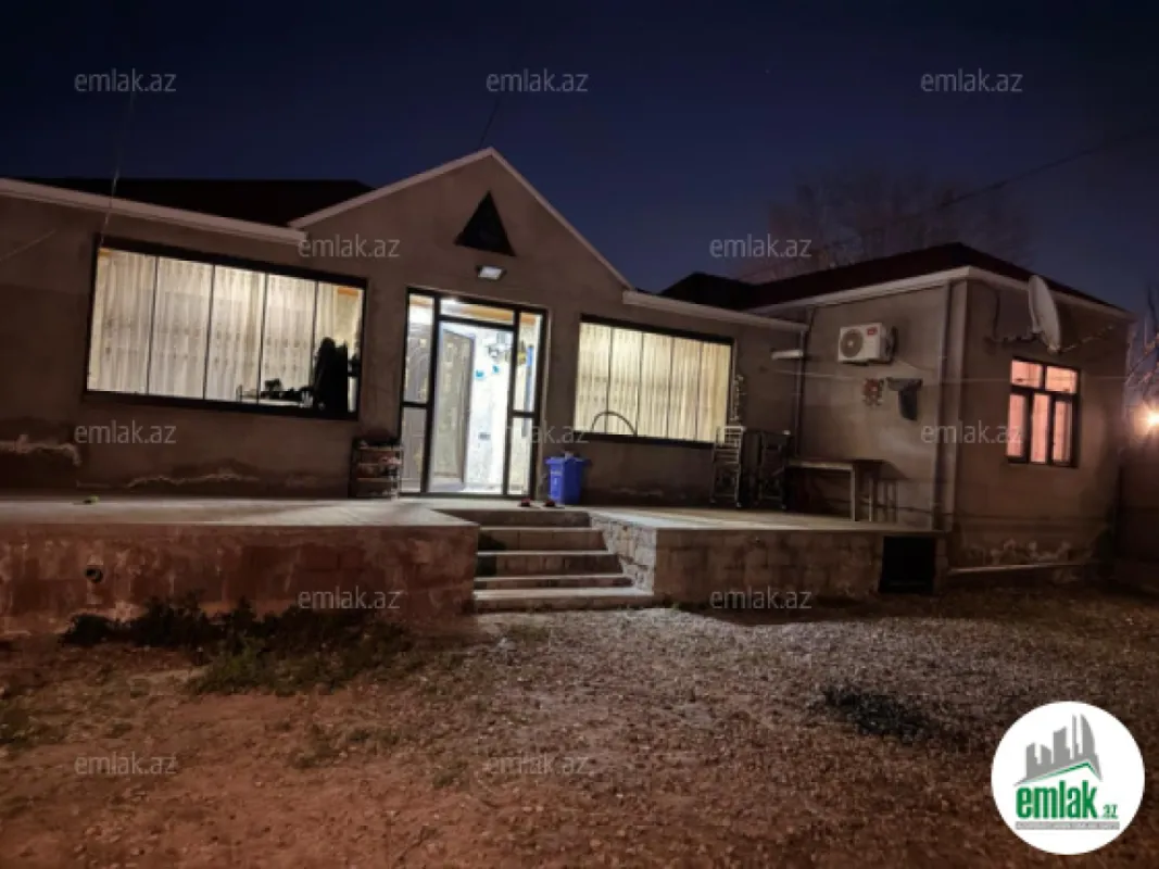Satılır 4 otaqlı həyət evi 105 m²