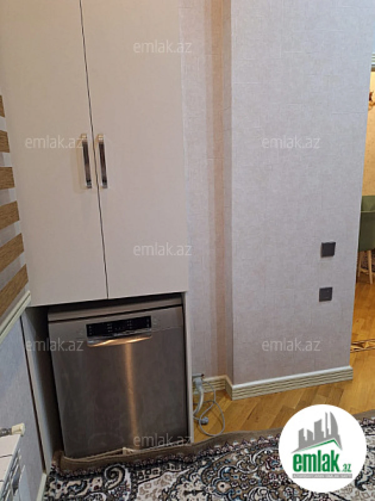 Satılır 3 otaqlı yeni tikili 75 m²