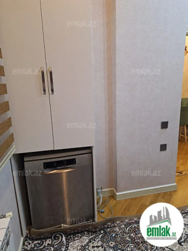 Satılır 3 otaqlı yeni tikili 75 m²