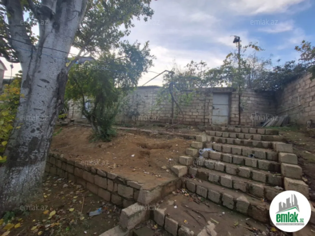 Satılır 3 otaqlı həyət evi 100 m²