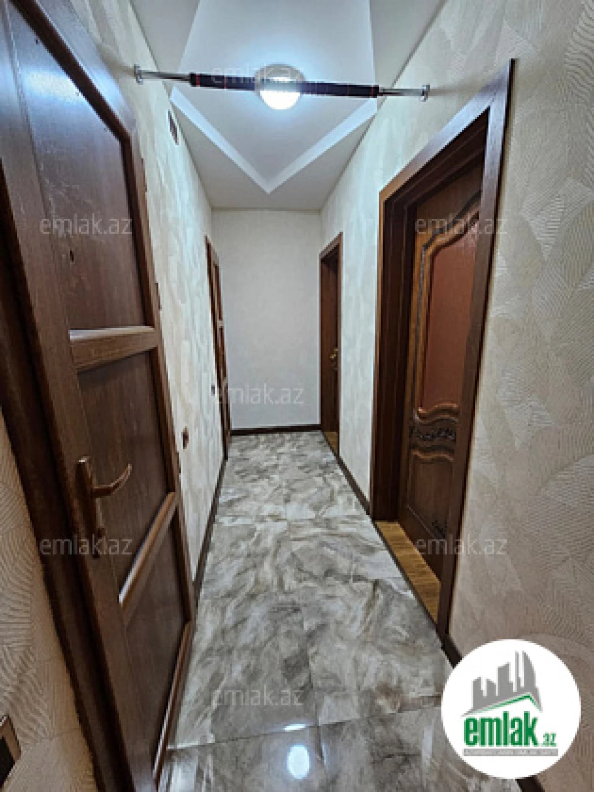 Satılır 3 otaqlı yeni tikili 100 m²