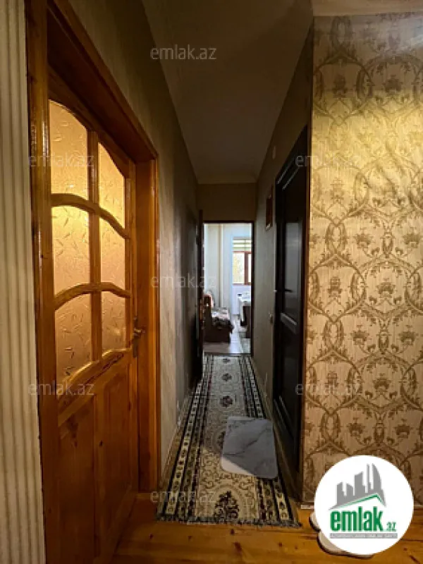 Satılır 5 otaqlı köhnə tikili 120 m²