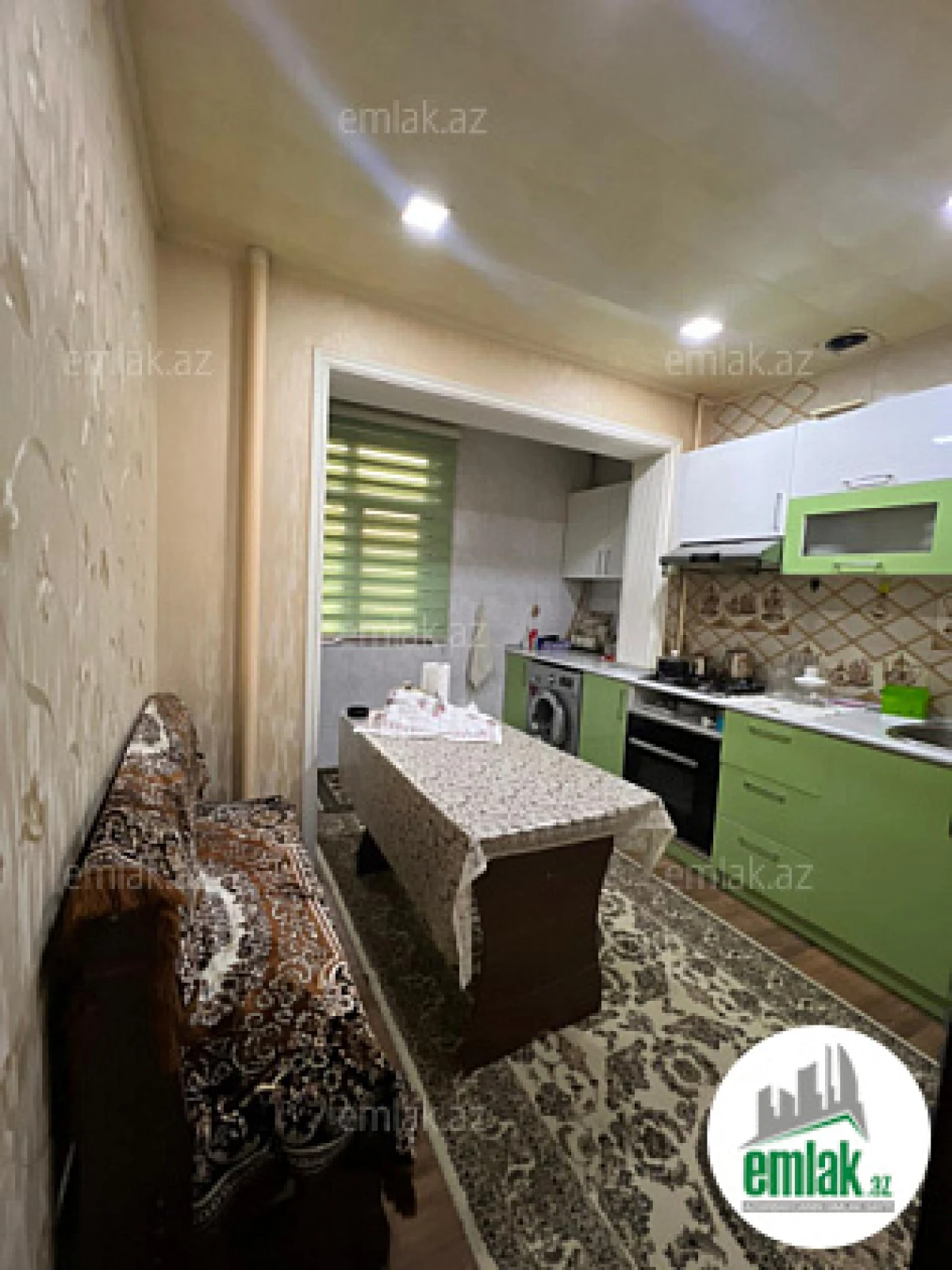 Satılır 5 otaqlı köhnə tikili 120 m²