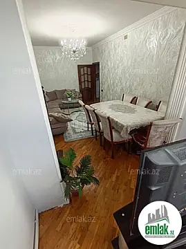 Satılır 4 otaqlı köhnə tikili 110 m² — Bakı 4 otaq 110.00 m²