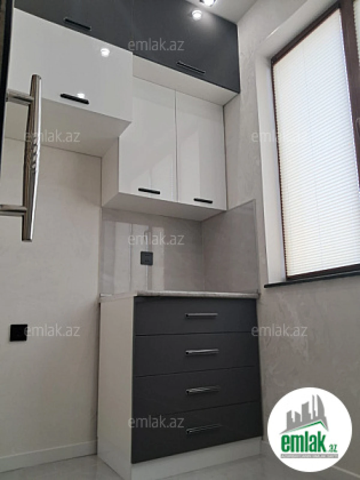 Satılır 2 otaqlı yeni tikili 70 m²
