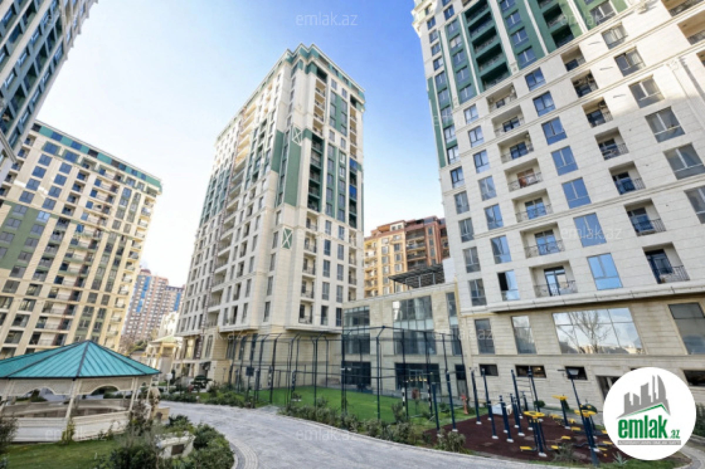 Satılır 2 otaqlı köhnə tikili 60 m²