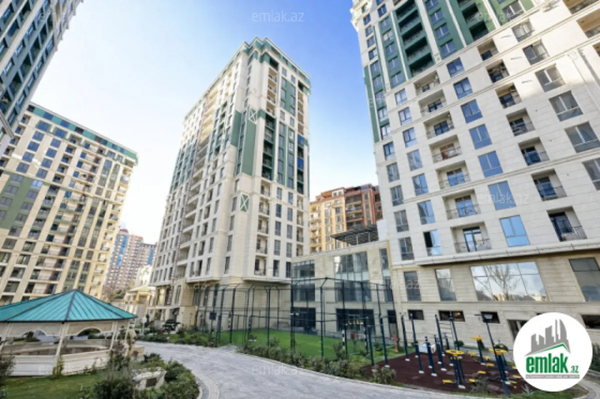 Satılır 2 otaqlı köhnə tikili 60 m²