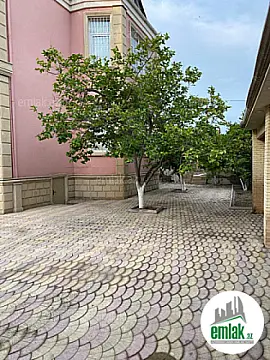 Satılır 8 otaqlı həyət evi 280 m²