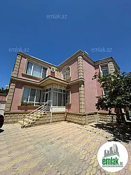 Satılır 8 otaqlı həyət evi 280 m²