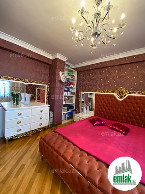 Satılır 4 otaqlı yeni tikili 135 m²