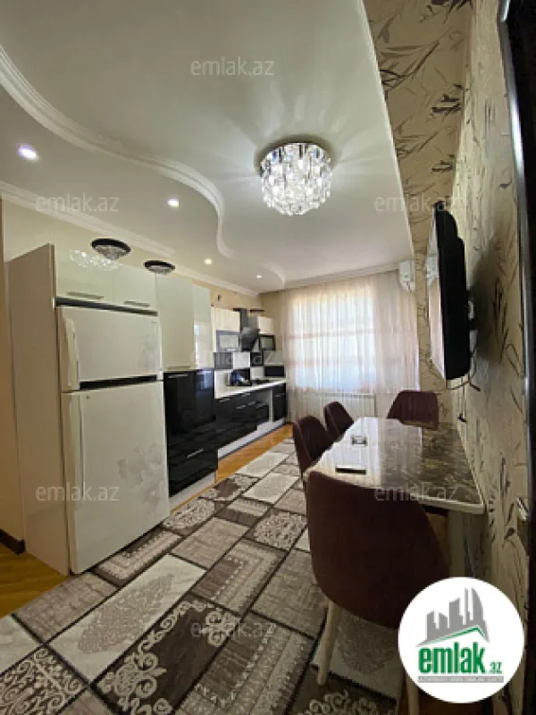 Satılır 4 otaqlı yeni tikili 135 m²